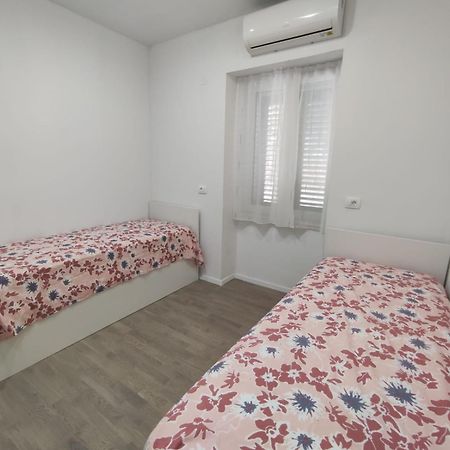 Apartment Tona Šibenik Esterno foto