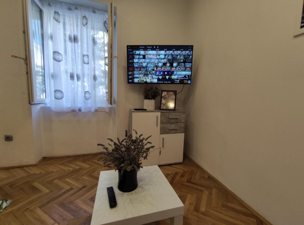 Apartment Tona Šibenik Esterno foto