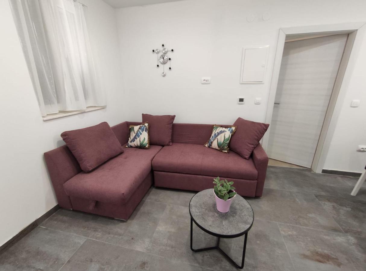 Apartment Tona Šibenik Esterno foto